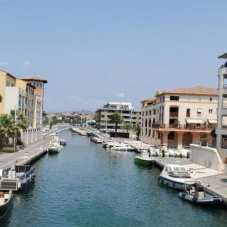 Apartment Port T3 Duplex 50m2 Balcon Parking 5-6 Pers *